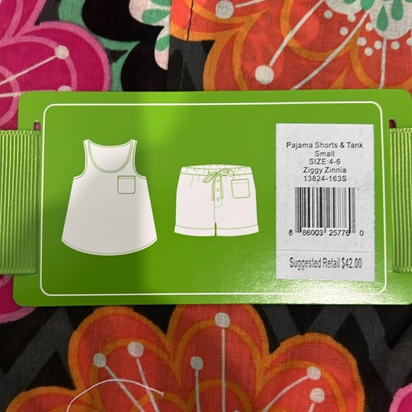 Vera Bradley Pajama Tank and Shorts Ziggy Zinnia - Small - Picture 7 of 9